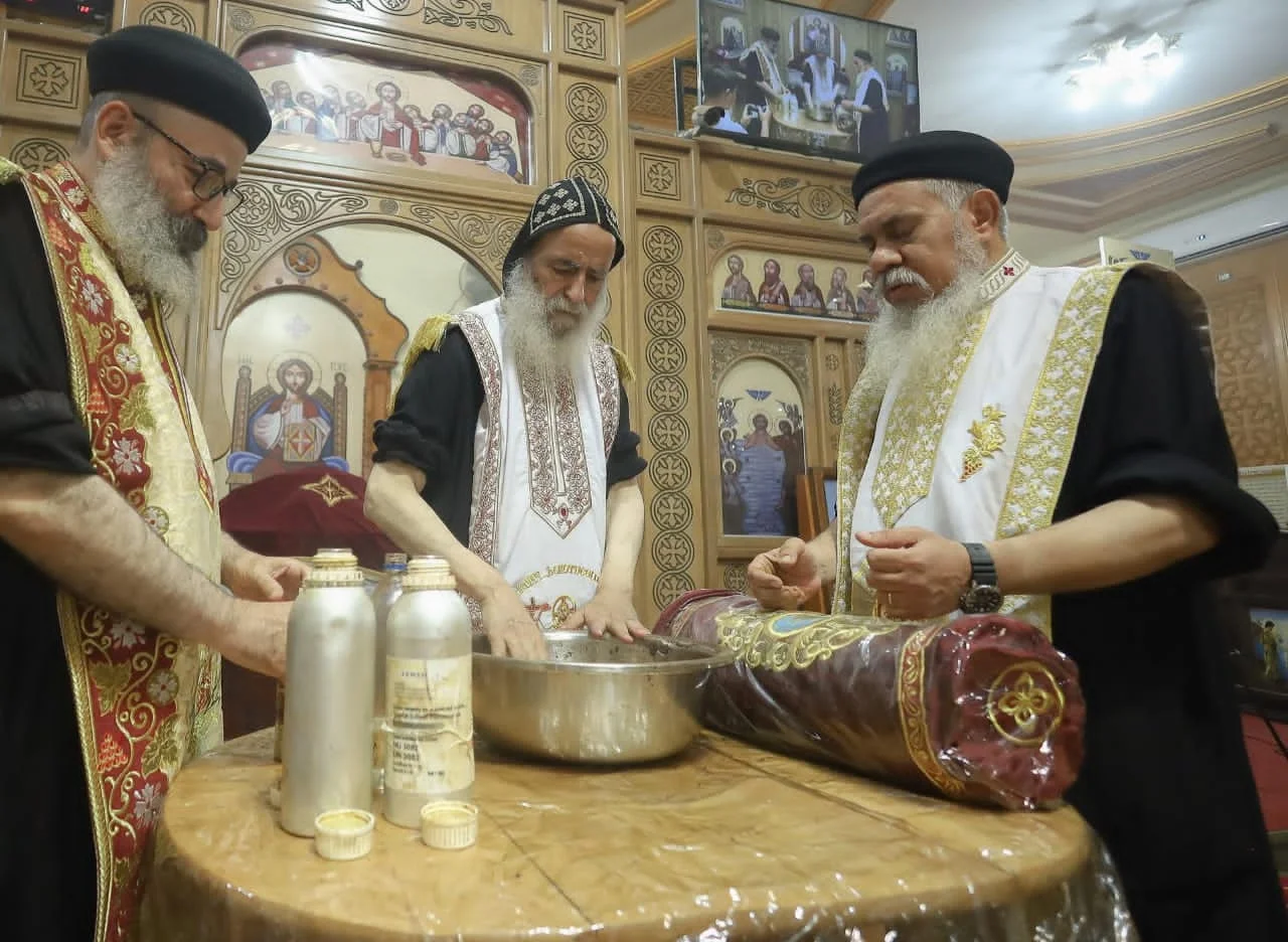 الأنبا بيمن يترأس عشية عيد القديسة فيرينا بكنيسة مارجرجس بجراجوس